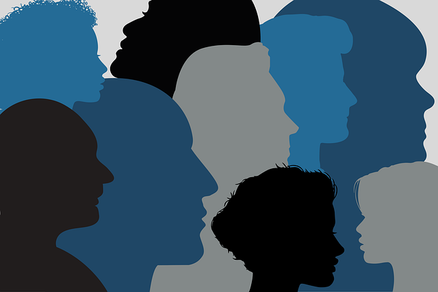 Silhouettes of people's heads